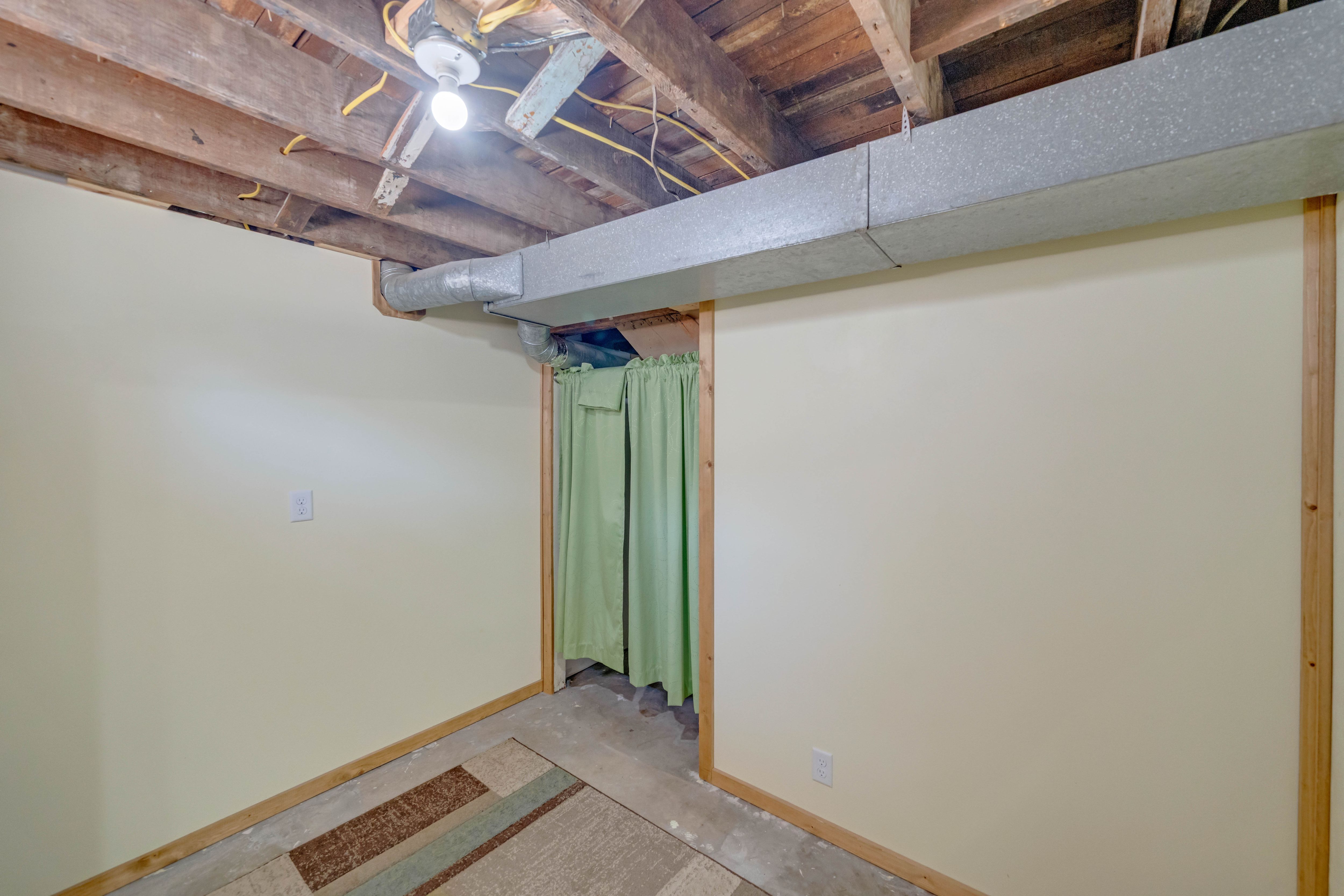 Listing Photo: 320 Burlington Ave, Martensdale, IA 50160 (19 of 34)